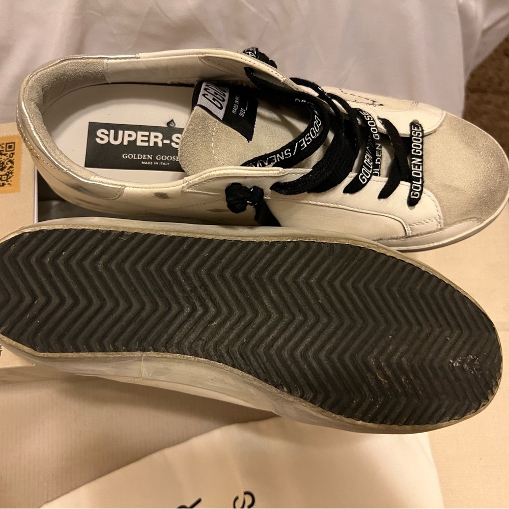Golden Goose Sneakers